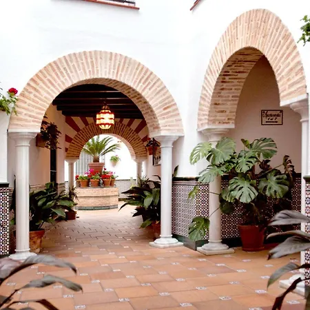 Turisticos Patios Apartment *